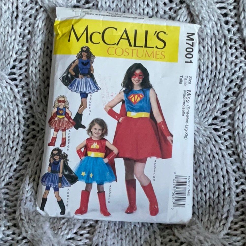 Wonder Woman, Super Women, Hero Vintage McCall’s Costumes Sewing Pattern